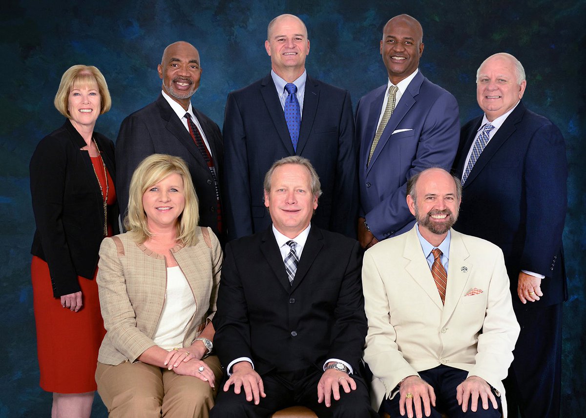 CyFairISD's tweet photo. CFISD prepares to induct 2016 #CFISDWallofFame class | https://t.co/fajUsXArUG https://t.co/LoXzxTHDMf