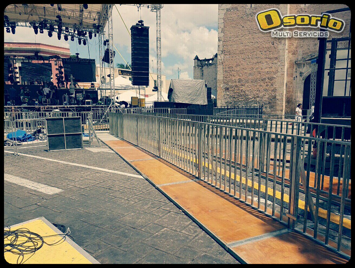 osorioclarisa's tweet photo. .. Y dejando todo listo, Fiestas Patrias!!! ...❤ #OsorioEvents #meridacity #lovetowork #september https://t.co/5rzQdEr05a