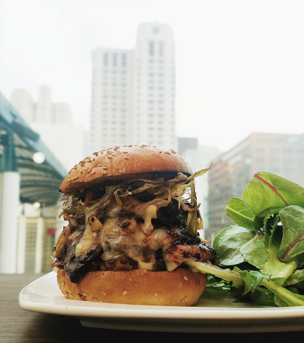 bbarsf's tweet photo. Happy #NationalDoubleCheeseBurgerDay! Come in &amp; celebrate with the B #burger! #SFeats #bugerlover https://t.co/NlLafujuIj
