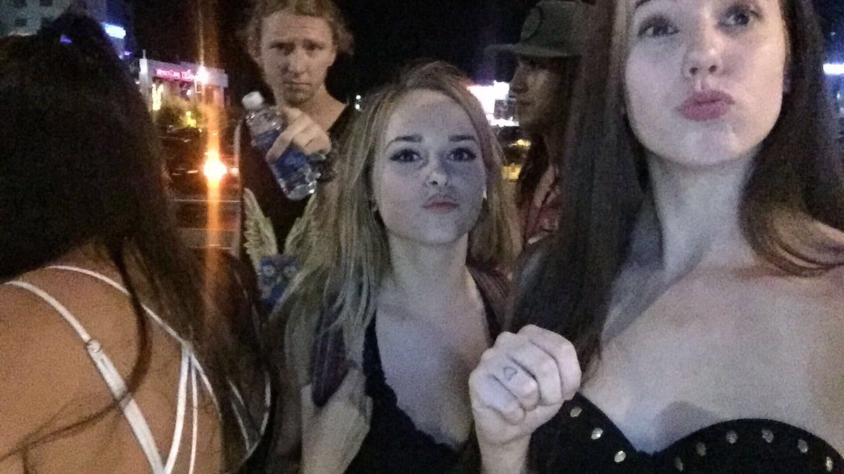 lyssmack's tweet photo. Happy Birthday Cece, you're the best💖👽 I can't wait to celebrate this weekend 😍 https://t.co/GaiEXjvASX
