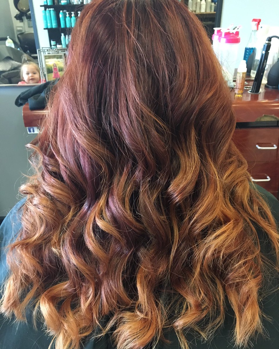 Salon_Chic's tweet image. Beautiful ombré hair done today by Anika! #ombré @Salon_Chic