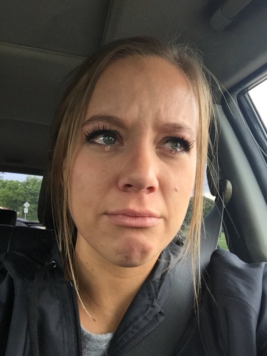 thelamestsally's tweet photo. just ran over a squirrel that was carrying a nut probably to his family &amp; now they'll never see him again https://t.co/6jLDPgldor
