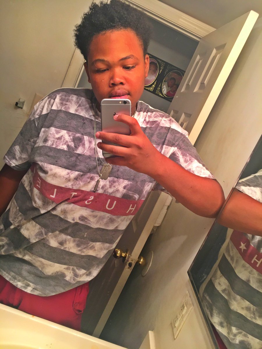 1fivejah1's tweet photo. Drip drop 😎 that's the sound when Iam walking💯🤘🏽💦 https://t.co/WV8zLAHPSh