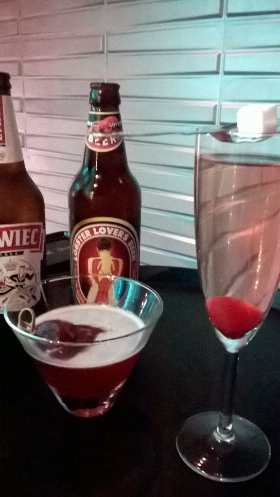 Milkbarphx's tweet photo. Champagne&amp;SugarCubes #Liberace #MarthaStewart #LobsterLovers #Zywiec first round looks promising!  #MilkBarPhx https://t.co/QMNEPS3bfv