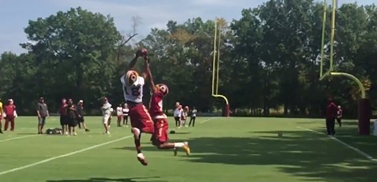 zesty_redskins's tweet image. #JoshDoctson looked more than healthy hauling in this beautiful practice catch csnmidatlantic.com/washington-red…