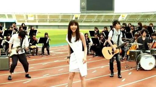 土肥将海 シャラポワ Pe Twitter 明日大宮と戦う舞台 熊谷スポーツ文化公園陸上競技場は ゆずの 栄光の架橋 のほか いきものがかりの 風が吹いている のpv撮影をした場所なのです
