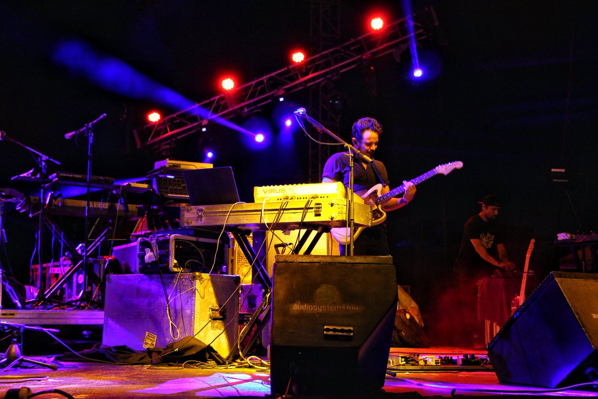 ¡Mendrix en el escenario del #Independanza desde <a href="/CanibalRoyal/">CanibalRoyal</a>!