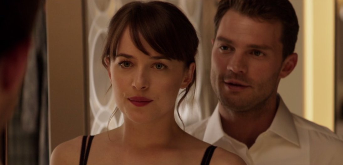 #FiftyShadesDarker dethrones 'The Force Awakens' as most viewed trailer in first 24 hours thr.cm/yhVfRI