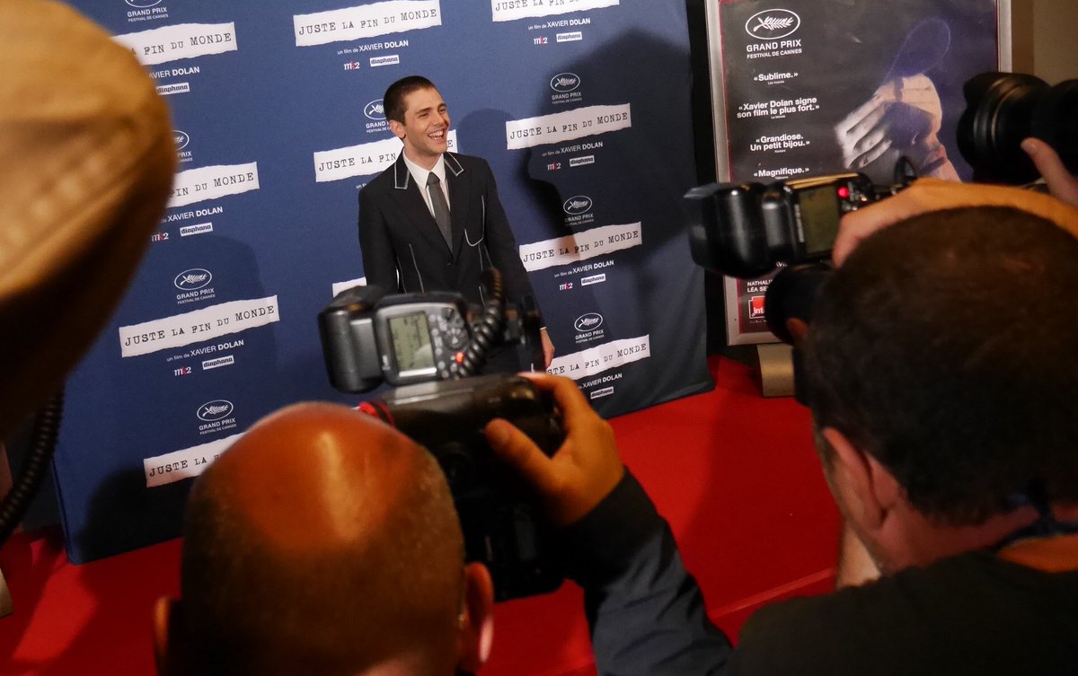 Quebec_FR's tweet photo. Beaucoup de monde et 5 salles combles au @Mk2 pour l’AVP de #JusteLaFinDuMonde de @XDolan à Paris. #CultureQc https://t.co/AS2Oh5iGwq