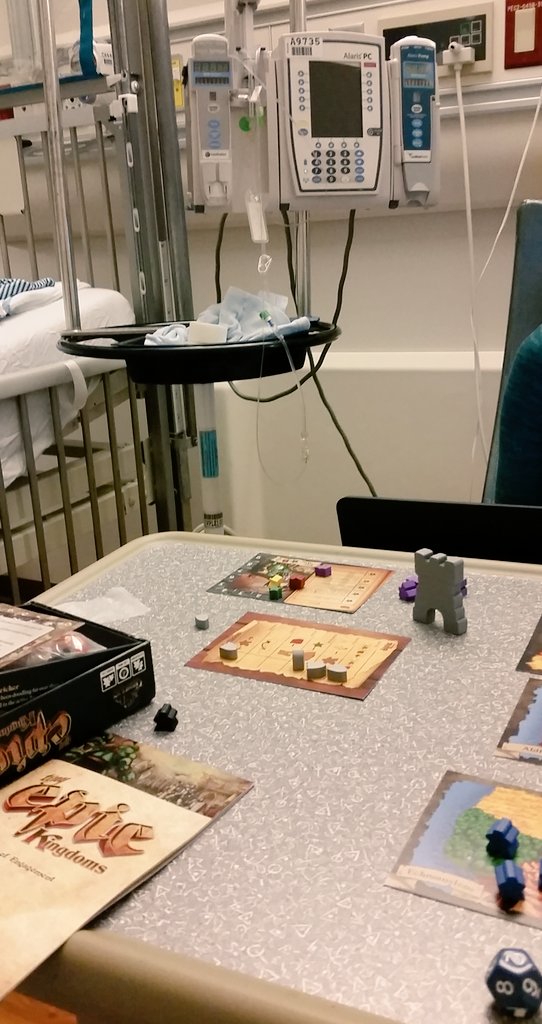 umokden1's tweet photo. Tiny Epic Hospital! Next in the line of great tiny epic games from @Gamelyn_Games. #hospitalgames #games4two https://t.co/GnfRab7N28