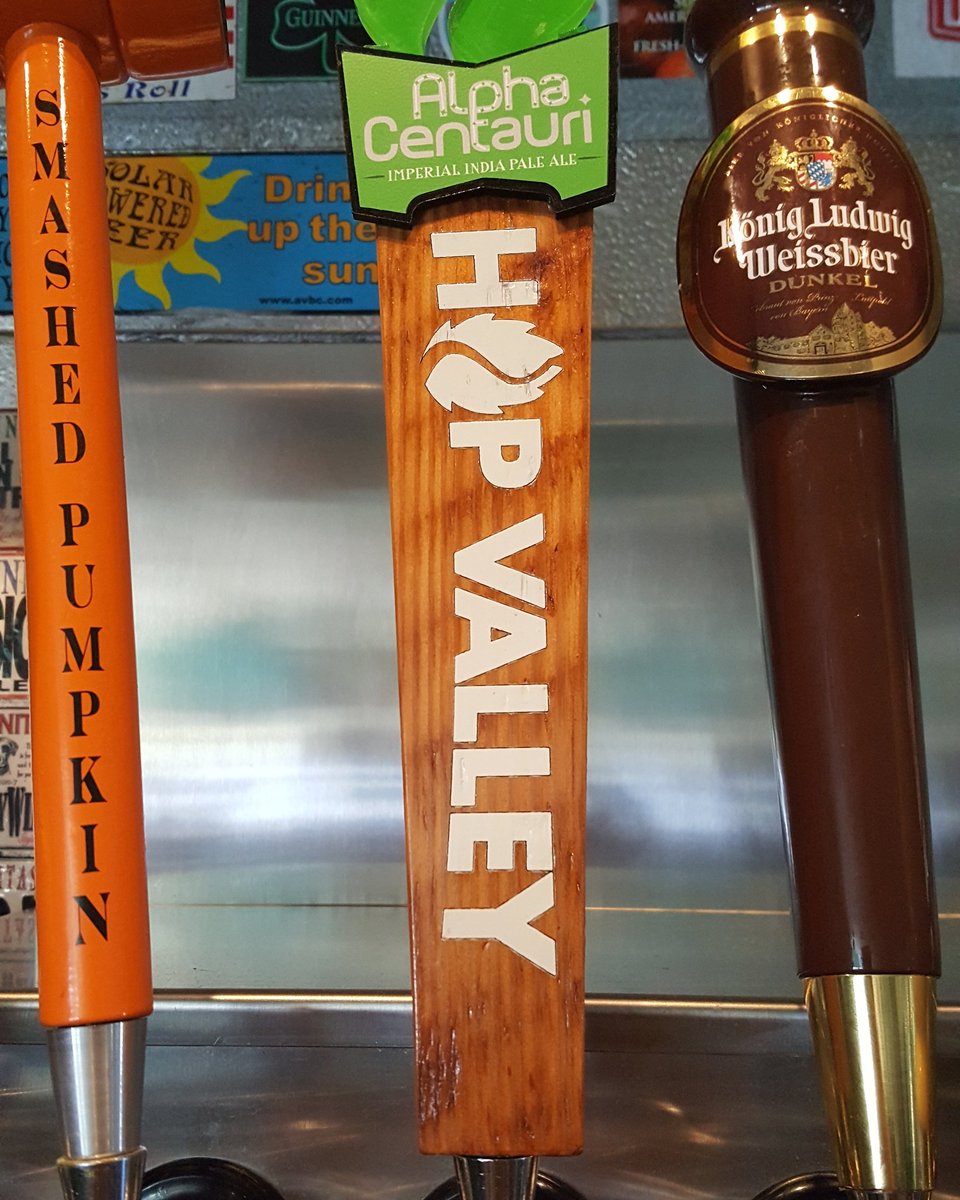 BillcosBilliard's tweet photo. Alpha Centauri by Hop Valley is our pint night tonight! Its an Imperial IPA 8% for $4. #hopvalley #billcos https://t.co/IqjOyxz6l3