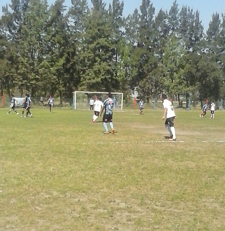 ClubGrafico's tweet photo. Gran partido de los muchachos https://t.co/2FmyOsUnYK