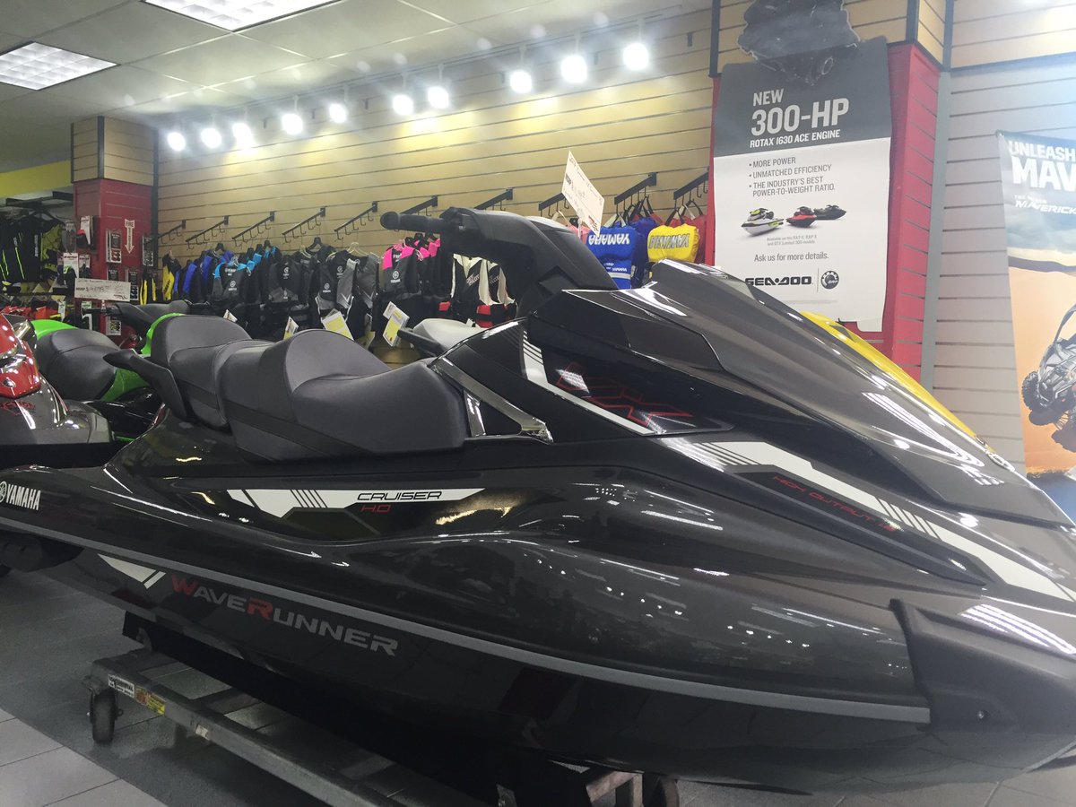 ActionKawasaki's tweet photo. First 2017 Yamaha VX Cruiser in stock🏁💯🤘🏻 #actionkawasakiyamaha #Yamaha https://t.co/jst1Vw0vtz