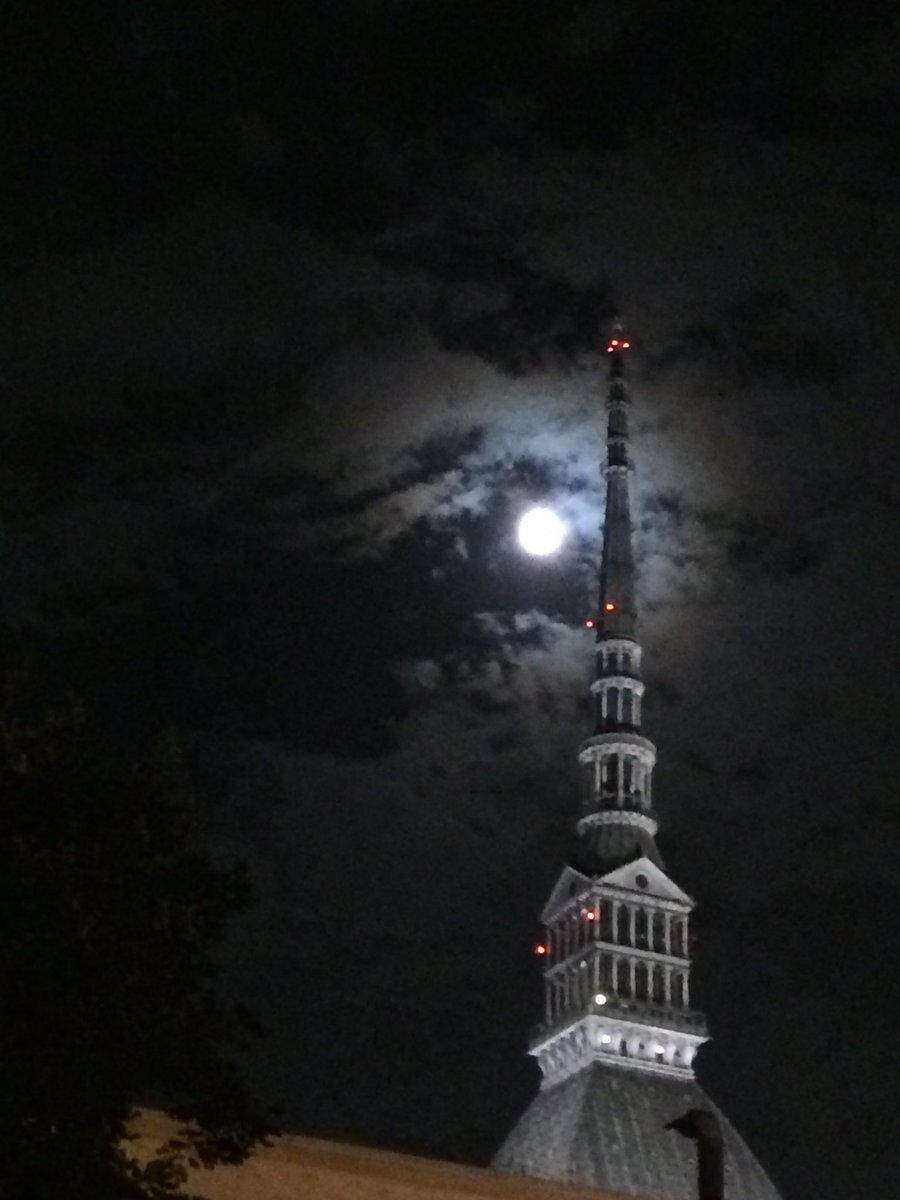 mitofestival's tweet photo. TORINO bye bye @ThirdCoastPerc with this sky tonight #mito2016 https://t.co/9HrfYmVQnn