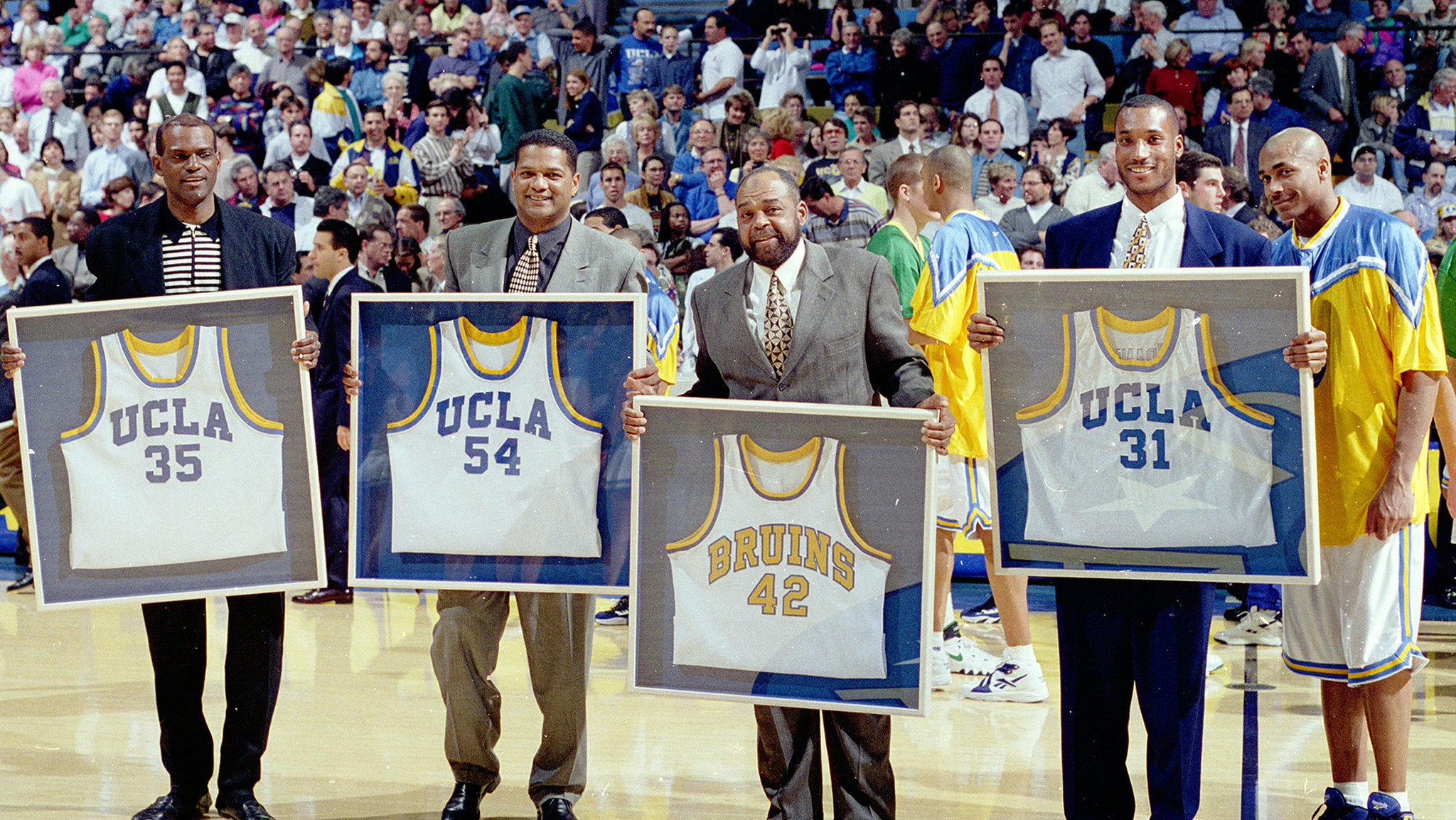 UCLA Basketball on Twitter "TBT to this starstudded group! Sidney