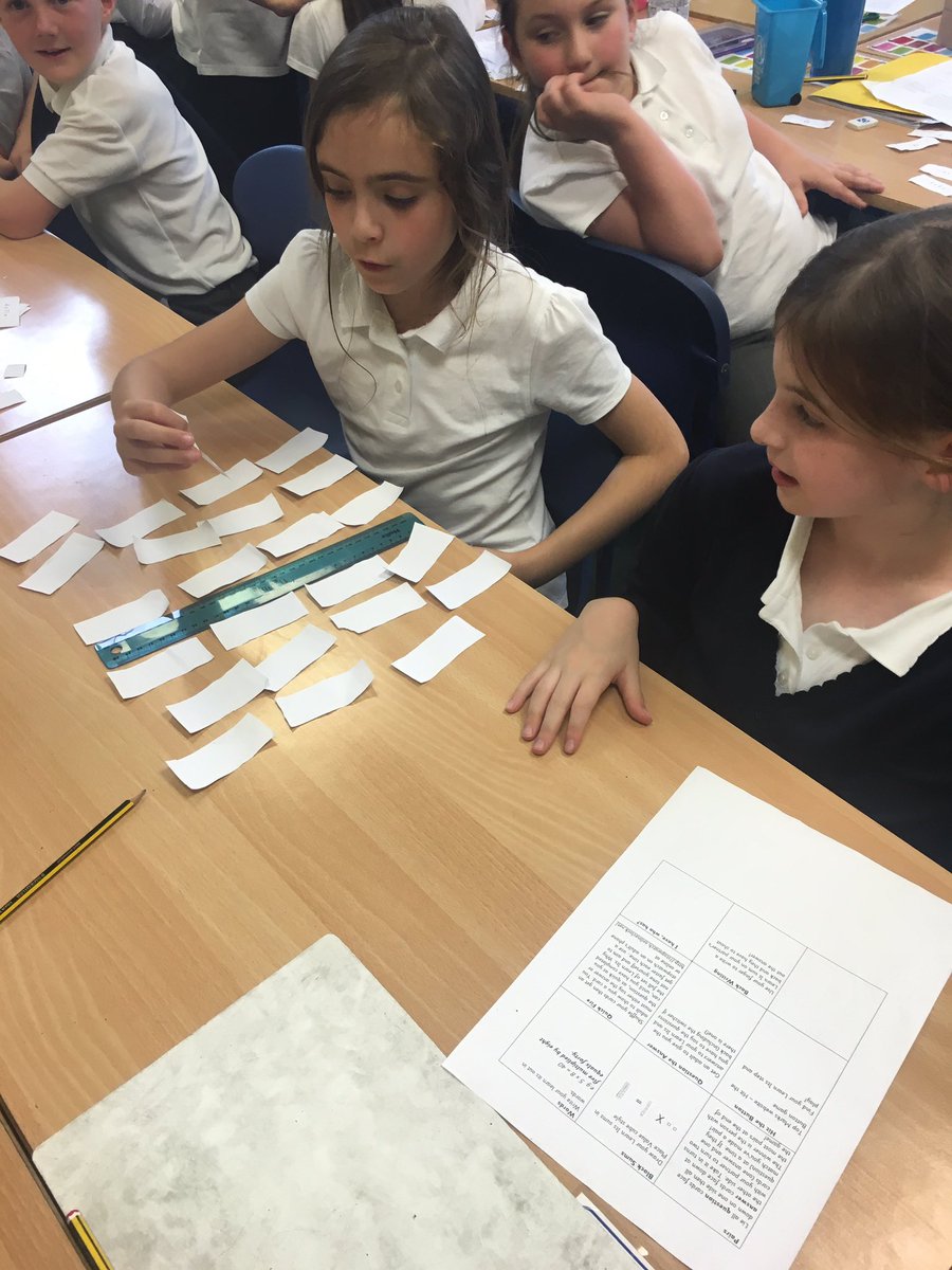 misspageLVPS's tweet photo. We loved learning lots of fun new ways to revise our Learn Its! #snap #scabbyqueen #pairs #backwriting @Andrell_Ed https://t.co/5K327TeiWu