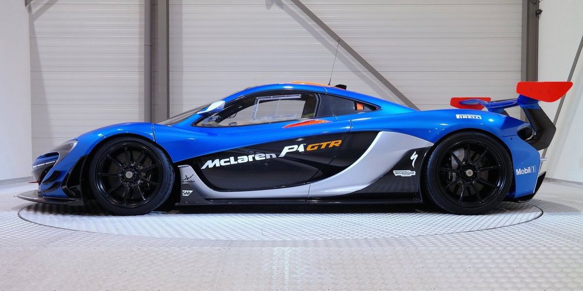 RoadandTrack's tweet photo. Holy crap: there’s a road-legal McLaren P1 GTR for sale
https://t.co/i8mi3KEvqh https://t.co/1DCKwJwIbI