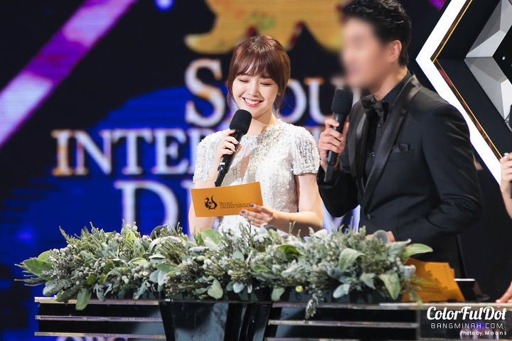 minahpics's tweet photo. 160908 Seoul International Drama Awards https://t.co/blvHmh3ehv