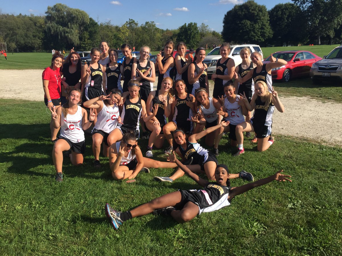 KingsQueensXC's tweet photo. ‘Bout to get muddy!!! Girls race starts at 4:30! #CXC16 #mudcup #runninginwater https://t.co/KT2poIs8N3