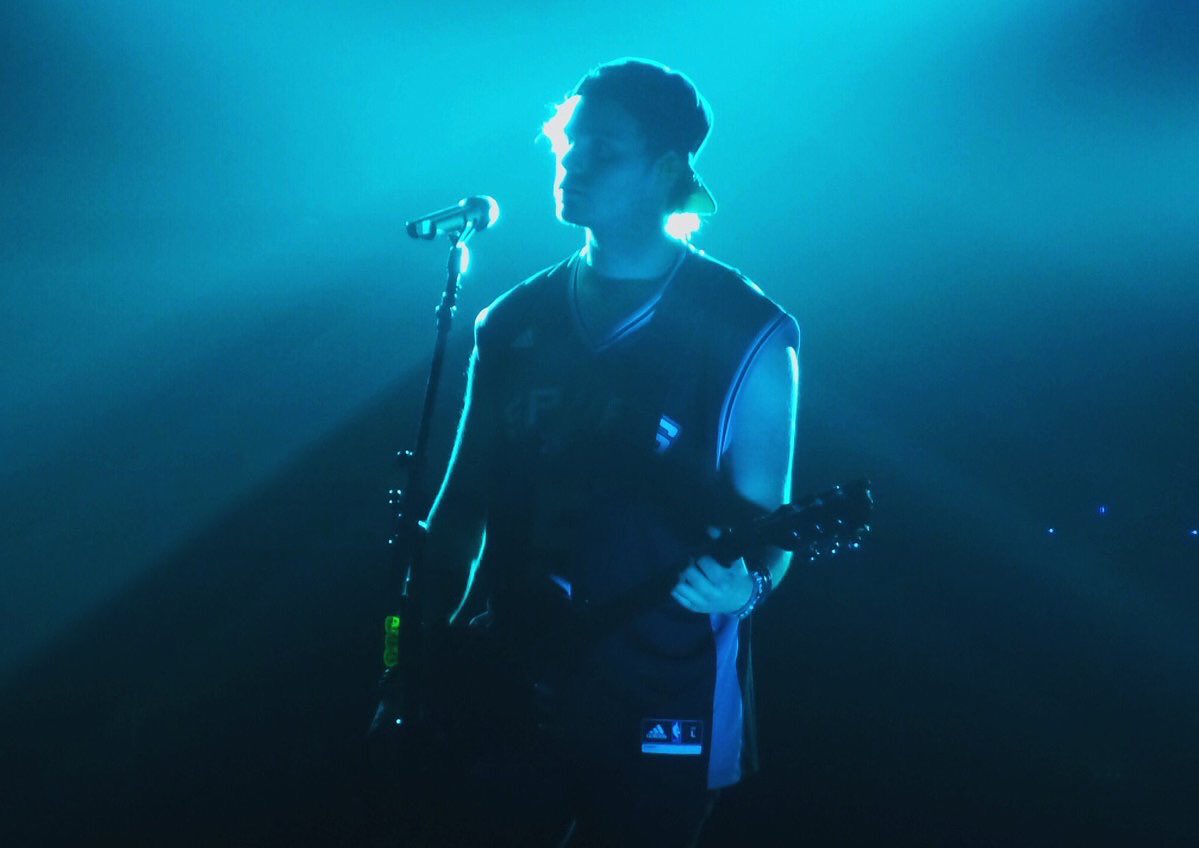 mgcappreciation's tweet photo. MICHAEL STOP MY HEART https://t.co/yEan2OOlkF