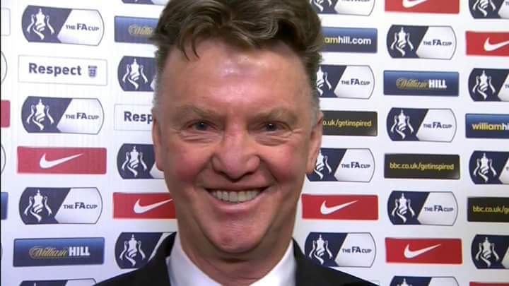 ZwayneMohammad's tweet photo. @TrollFootball after today's game. feeling happy with @BSchweinsteiger https://t.co/wf41T7jMC6