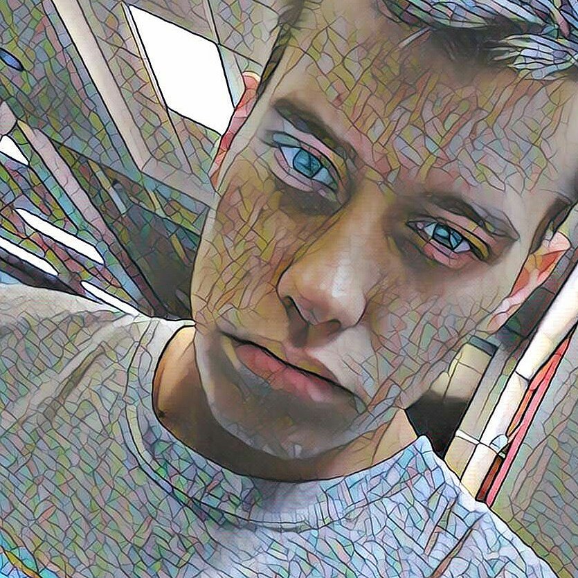 WeareThaHippies's tweet photo. When your sitting in class and this happens! #trap #trapmusic #trapnation #runthetrap #mellogang #primalfilth #dub https://t.co/GVam5T07jj