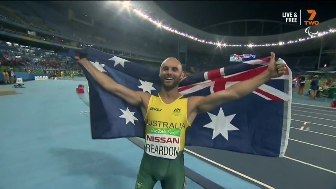 CONGRATULATIONS you legend <a href="/ScottReardo/">Scott Reardon</a> #gold T42 100m 🇦🇺 #TeamDivoskina have done it again 💚💛 SO PROUD #Paralympics