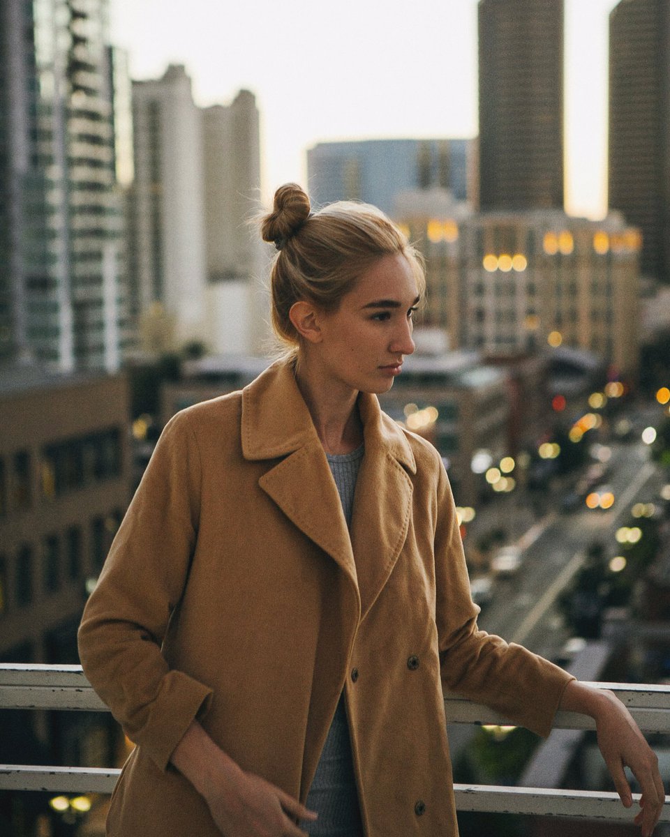 KellyWood_Photo's tweet photo. The city lights #FashionWeek https://t.co/yIormhXCEb