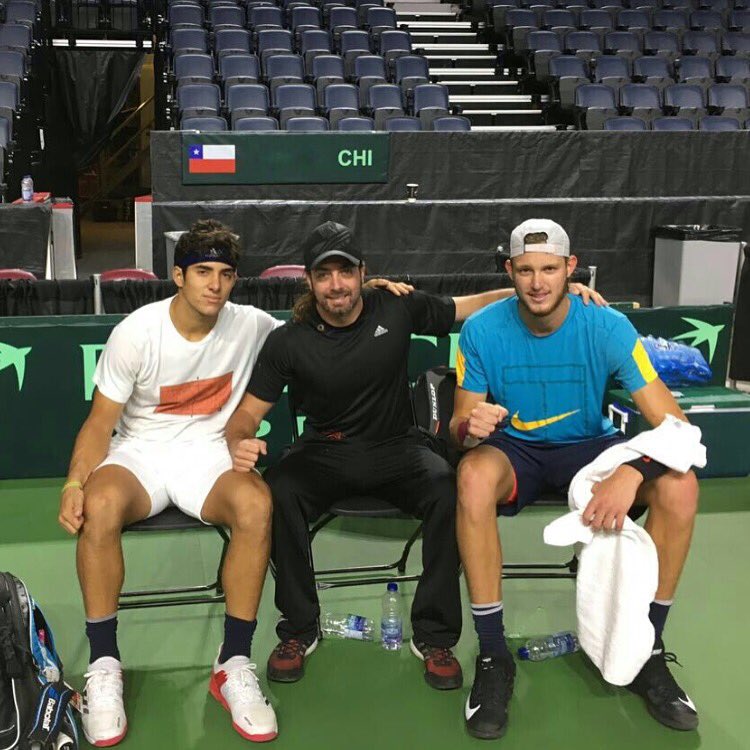 massunico's tweet photo. Último entrenamiento y listos para mañana.Fuerza Nico Jarry y Christian Garin 🇨🇱🇨🇱Vamos que se puede 👍👊💪Vamos Equipo https://t.co/8a0ayLg45l