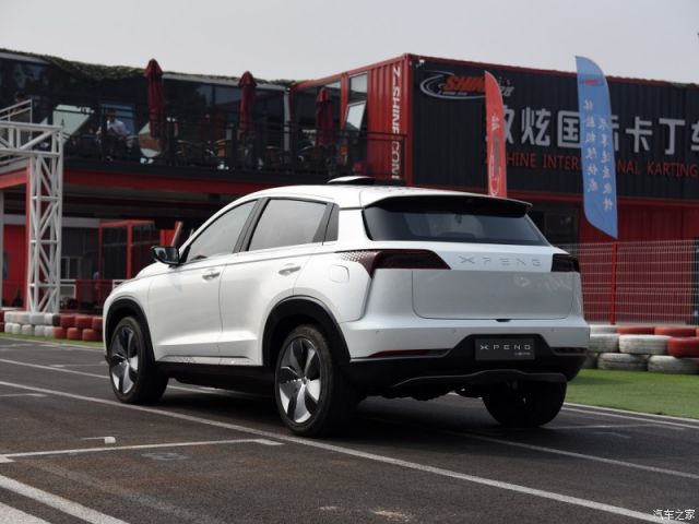 Asiacarfuture's tweet image. The new #XiaoPeng Beta. #Battery featuring power density of 152WH/kg &amp;amp; 300 km per charge. Version 2WD &amp;amp; 4WD.