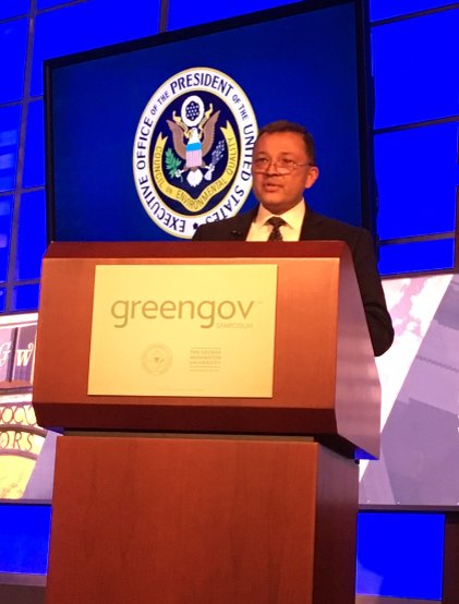 M_Crouther's tweet photo. Our @ofigueredo65 , VP of Consulting &amp; Intelligence, represented HPE on a panel at Greengov2016 @HPE_Services #HPE https://t.co/aY82IA3k8t