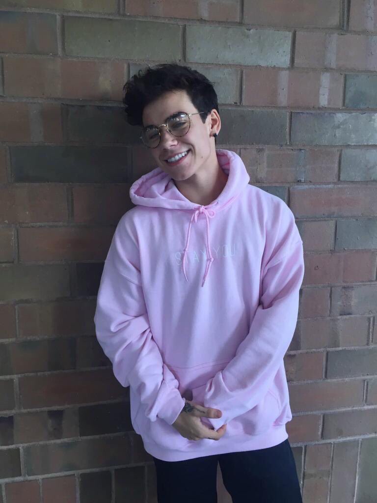 wesrpgstc's tweet image. y a une casquette sauvage ki est arrivee entre temps oki