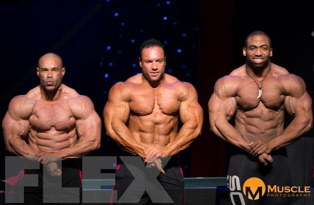 FLEX_Magazine's tweet photo. This just went down at the #Olympia2016 Press Conference: https://t.co/EXd6CHwcIi https://t.co/A8RRXXMRVt