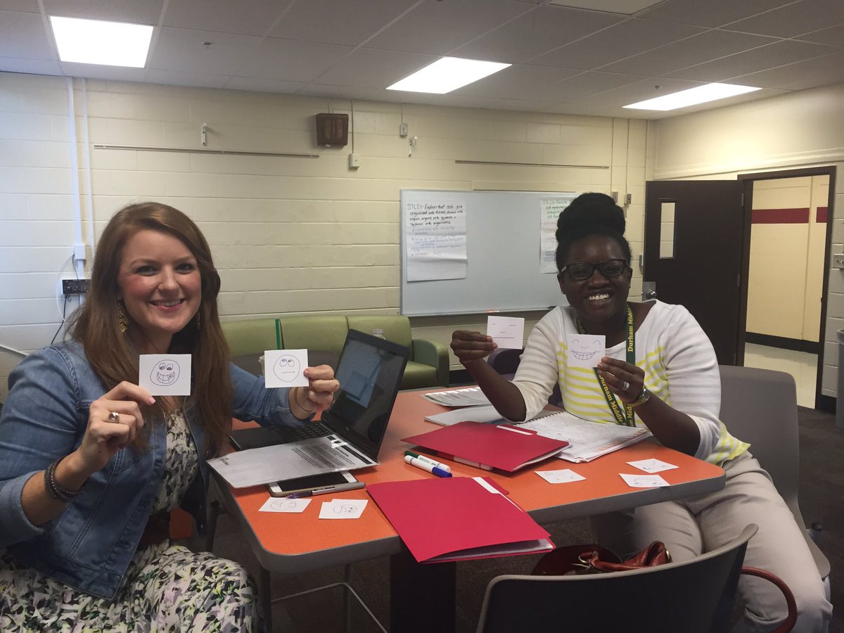 cobbscience's tweet photo. 7th Grade T's at our Qtr 2 training learn about the symbiosis smiley code from @drobinsonedu https://t.co/9GzKAQuNJY