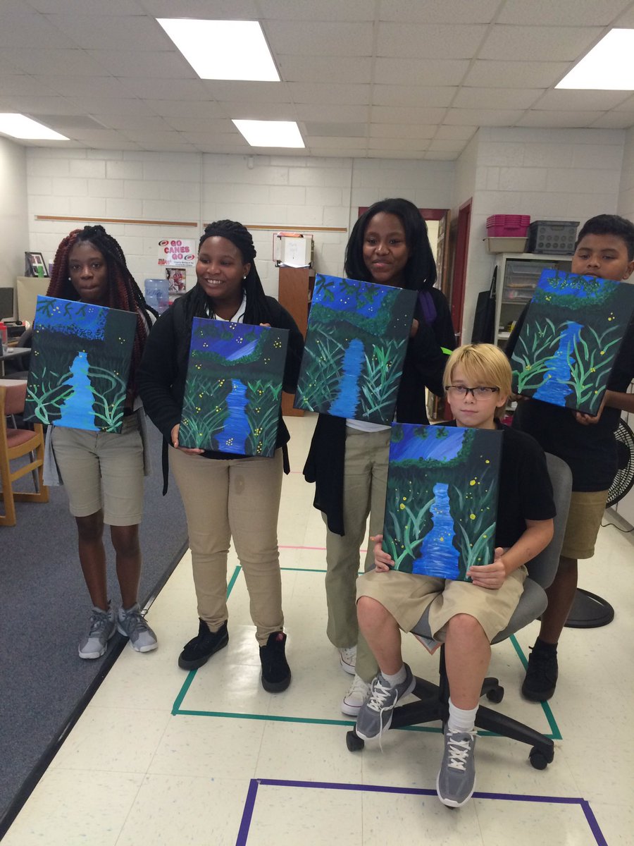 MayTheOddsJones's tweet photo. Look out Picasso! Students are becoming artists at @MtVernonMiddle! https://t.co/zoRtF6jNpq