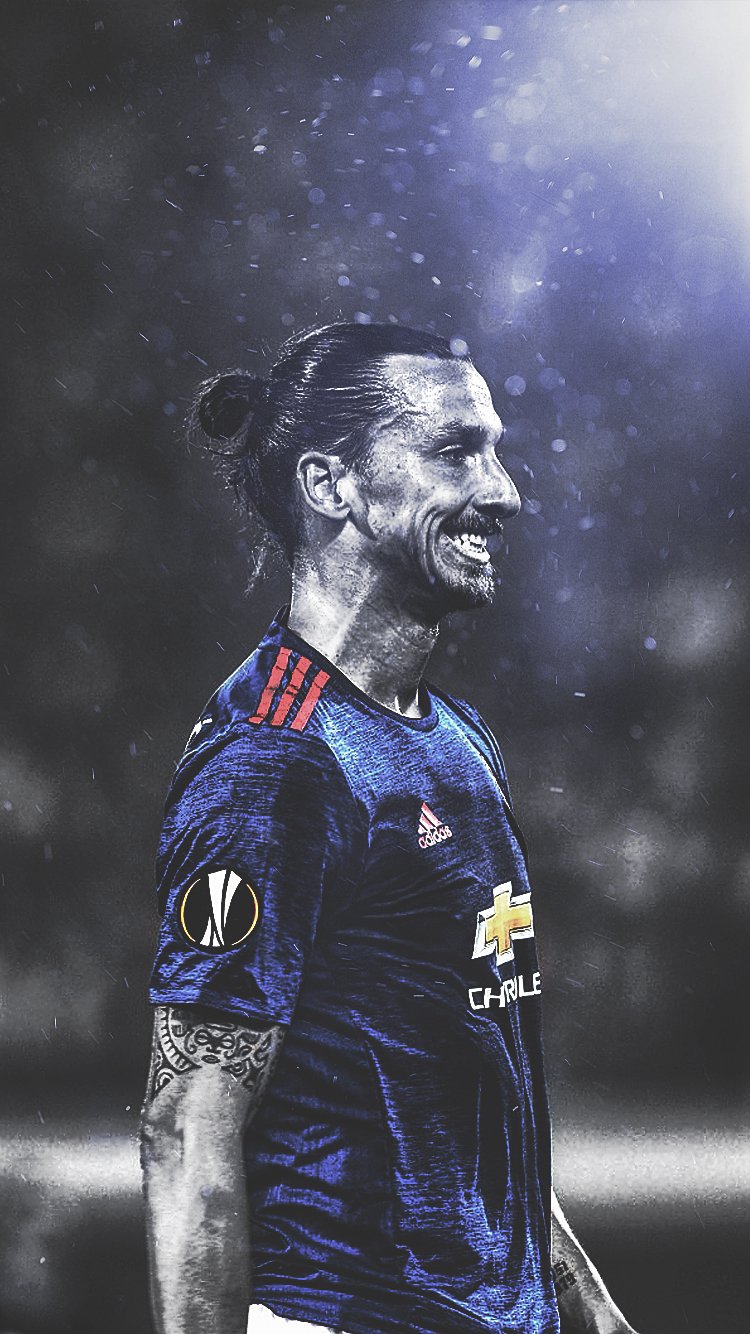 Wallpaper wallpaper sport football player Eiffel Tower Paris  SaintGermain Zlatan Ibrahimovic images for desktop section спорт   download