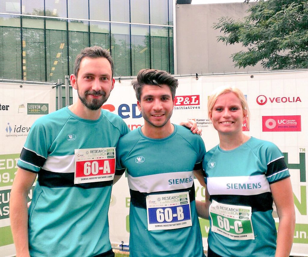 RisalitiEnrico's tweet photo. Great performance of our beautiful mixed team! #researchrun2016 https://t.co/eVWLgxksgi