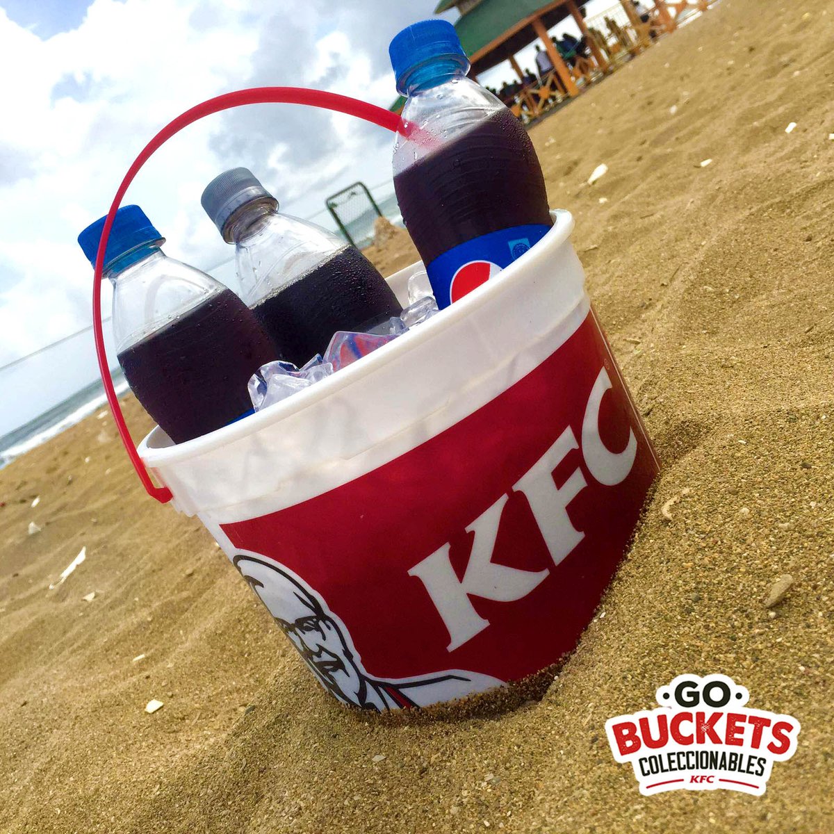 KFCRepDom's tweet photo. #CONCURSO ¿Y tu #ComousaselBucket #GoBucket? Visita nuestro perfil en Instagram @KFCRepDom y participa. https://t.co/h53uCbUPL0