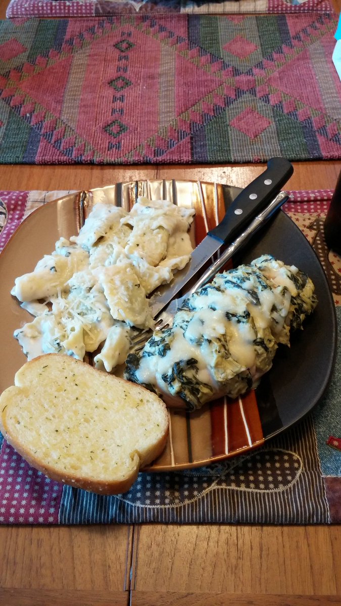LukeDenomme's tweet photo. Wow.. @MeganHutch53 just prepared the most delicious smelling/tasting thing I have ever been a part of.. #illkeepher https://t.co/fdZFh9kvET