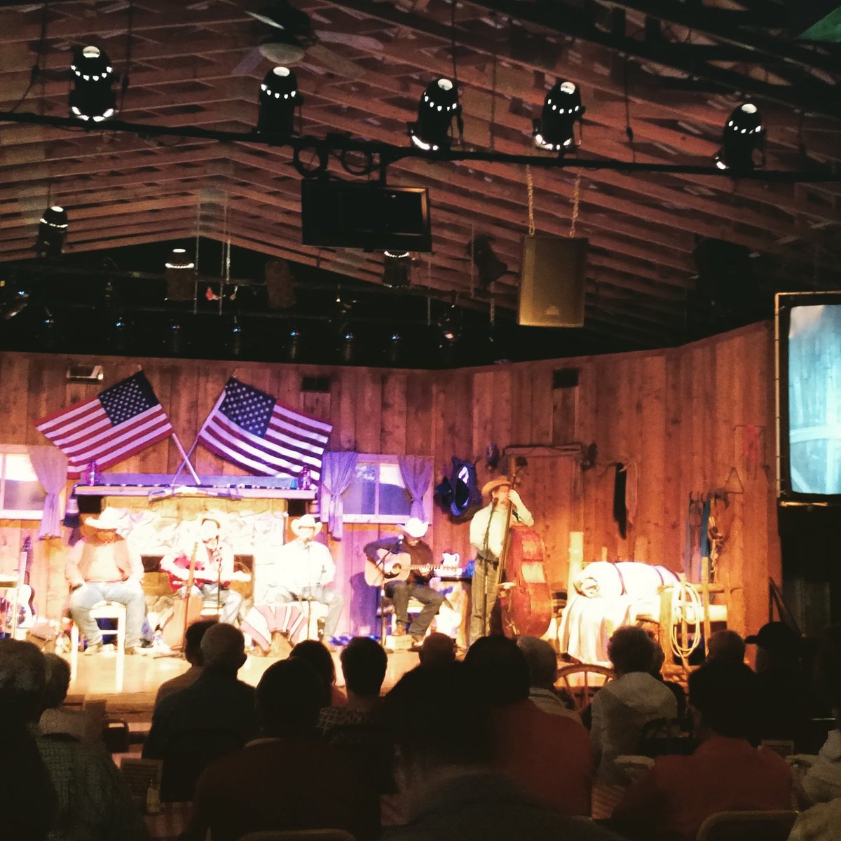 MPUAonline's tweet photo. Enjoying Branson at the end of a great day of speakers! #mpua2016 https://t.co/5elitnEb5h