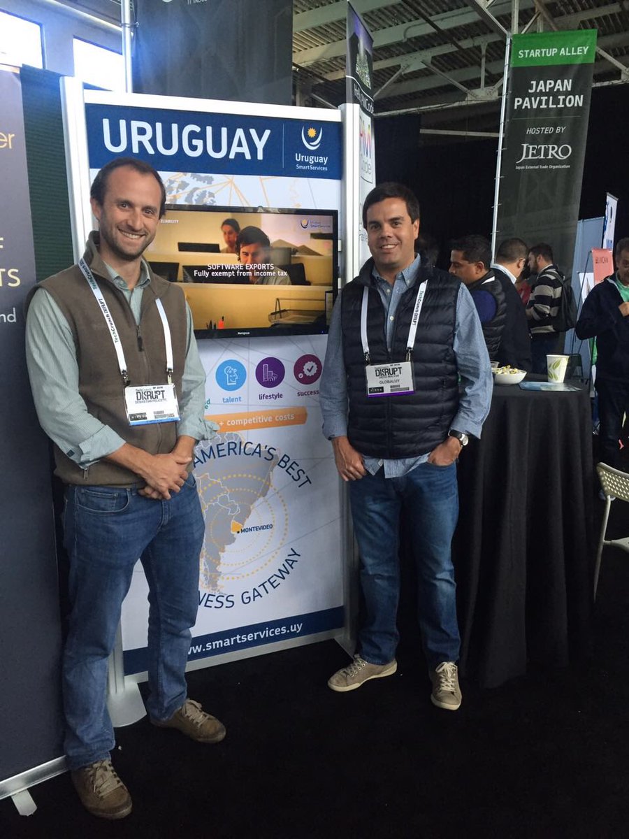 GlobalUy's tweet photo. GlobalUy @ Uruguay IT Pavilion! #SoftwaringIdeas https://t.co/MDJcCTimSw