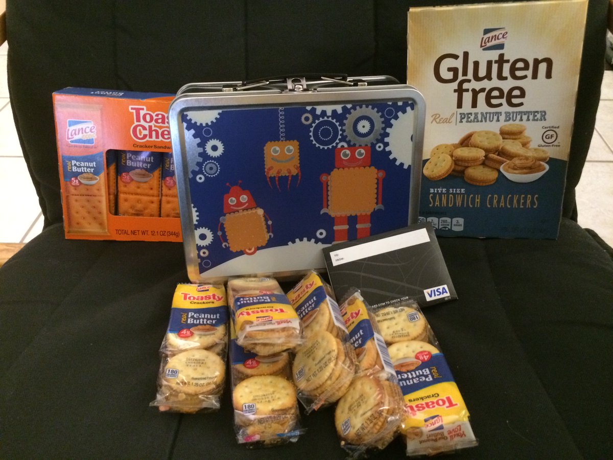 SeymaShabbir's tweet photo. Thank you so much @theSIMPLEmoms for the $25 VISA and lance cracker #giveaway! #SandWin @LanceSnacks #BackToSchool https://t.co/ZicRE0Jbwj
