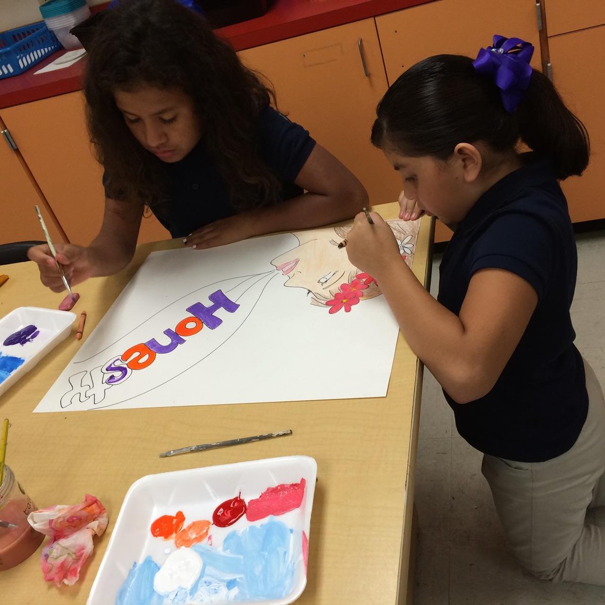sdmpanthers's tweet photo. Combining Visual Arts with Values Matter at SDM #msglobe @MDCPSDAS @MDCPSSouth https://t.co/KTWeWzWEV8