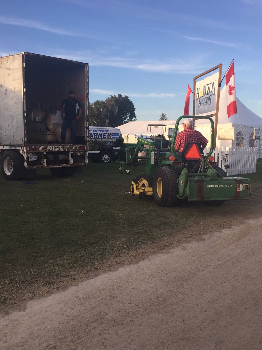 KearneyPlanters's tweet image. Thank you to all our customers new and old who stopped by the booth the see us @KearneyPlanters #codfs