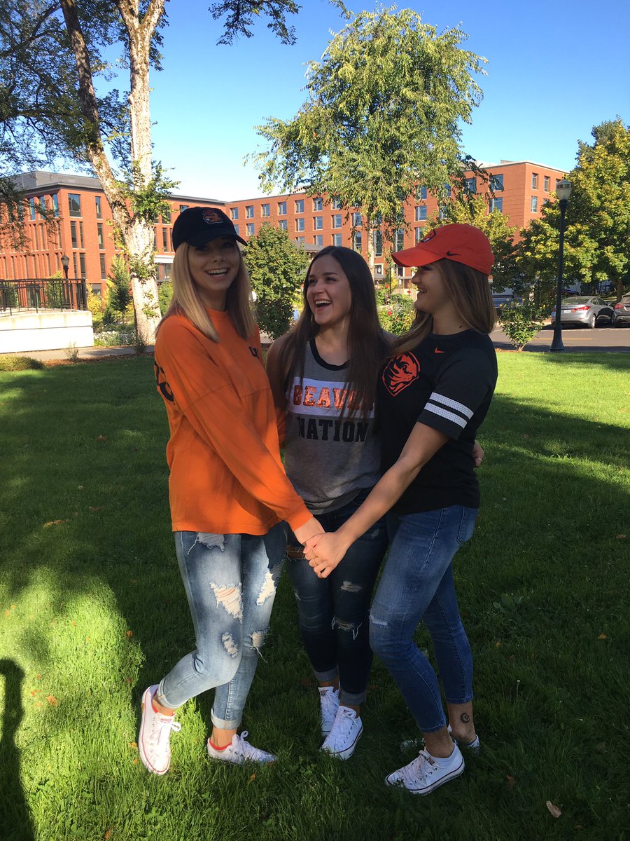 maddy_huegel's tweet photo. these are my people π #beavsgogreek #osuffr2016 https://t.co/7kORsOdT2A