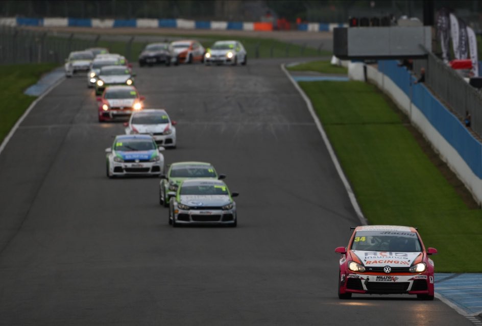 TobyDavis34's tweet photo. R1 last weekend - I had this lead... Working hard to get onto the grid next year! 📷 https://t.co/tZHqeJovCx 🏁😊 #TD34 https://t.co/m9A68mdN4t