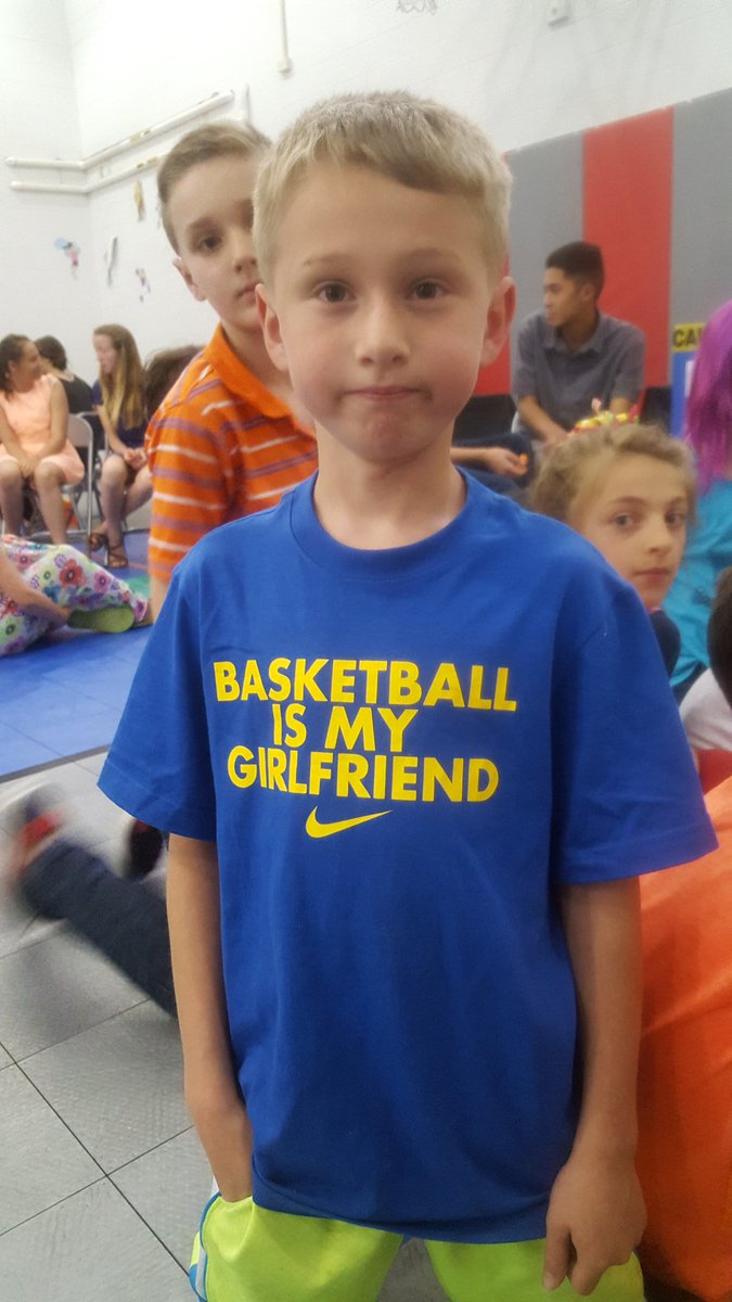 sumthing_klever's tweet photo. @VinnyDowd 3rd grader at STEM Lab. I made sure to tell him that he needs to look into becoming a # Farmer https://t.co/jSDNsA13Na