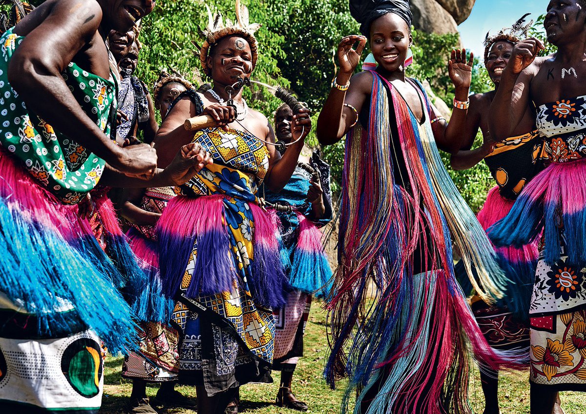 JeremyFranczyk's tweet photo. My jaw dropped when I saw Lupita Nyong'o new US Vogue cover &amp; editorial shot by Mario Testino~ so so sooo beautiful https://t.co/Vnkggk2YCL