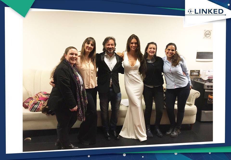 linkedeventos's tweet photo. El equipo de Linked con @zairana , en el Evento Lanzamiento #newhirlpool, ayer en el @FaenaArt. https://t.co/Krc5tHuRJX