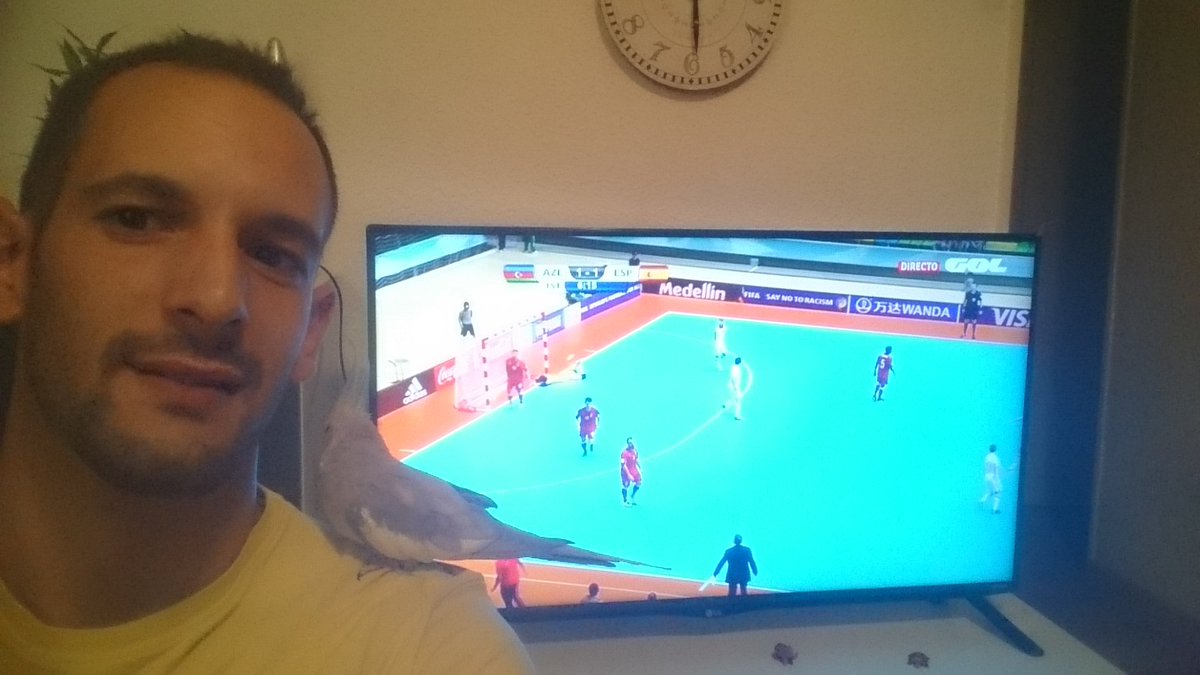 Gooll de españa!! VAMOS! Aki nadie se pierde el partido!  #GolFutsal #viguitor